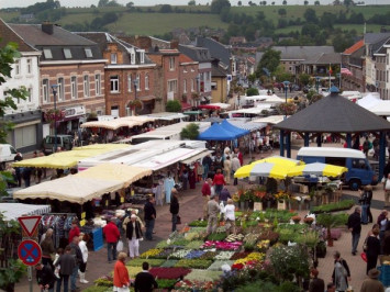 Markt in het dorp van Aubel