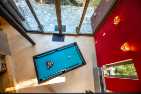 Photo d'un billard vu d'en haut