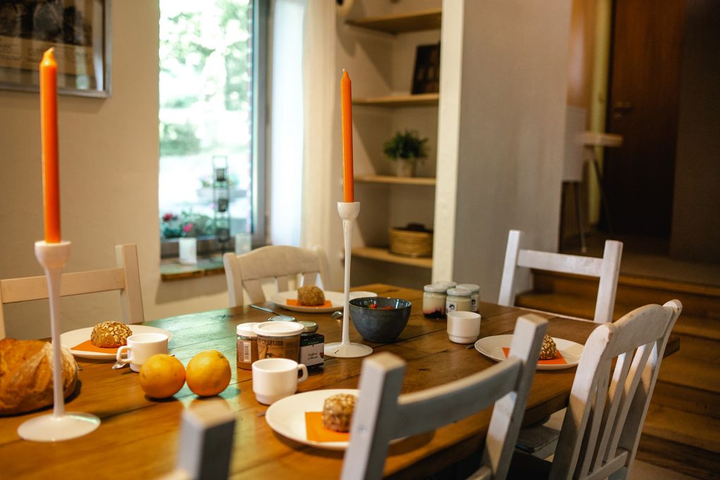 table de petit déjeuner